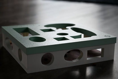 INTERACTIVE CAT SCRATCHERS