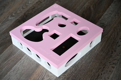 INTERACTIVE CAT SCRATCHERS